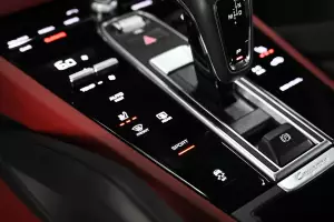 Porsche  9