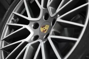 Porsche  20