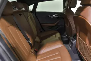 Audi  3