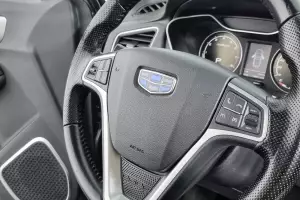 Geely  8
