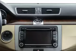 Volkswagen  10
