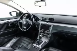 Volkswagen  8