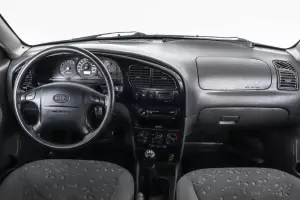 Kia  8