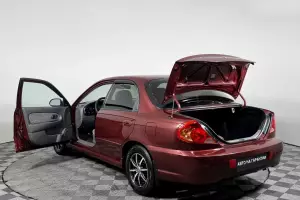 Kia  6