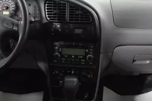 Kia  10