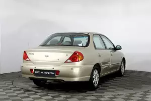 Kia  3