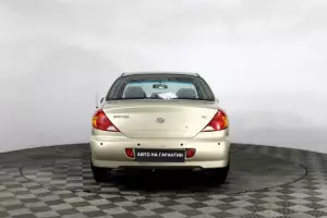 Kia  5