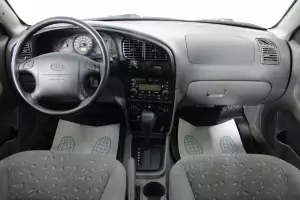 Kia  8