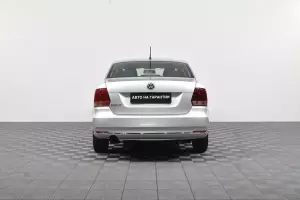 Volkswagen  5