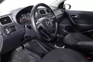 Volkswagen  13