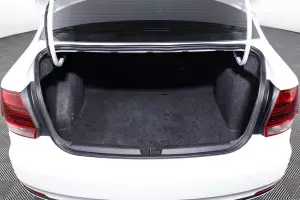 Volkswagen  6