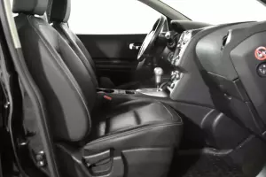 Nissan  7