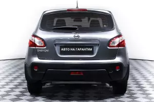 Nissan  5