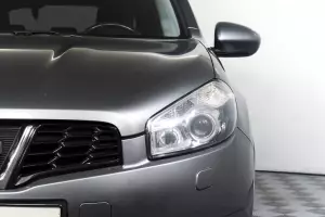 Nissan  8