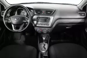 Kia  8