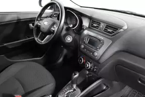 Kia  9