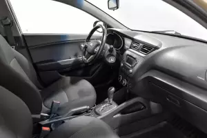 Kia  7