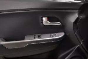 Kia  9