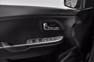 Kia  11