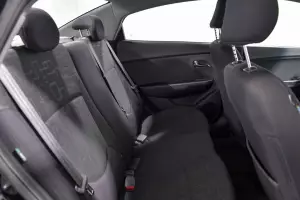 Kia  12