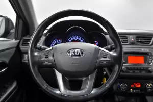 Kia  7