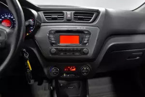 Kia  8