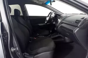 Kia  11