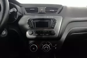 Kia  12