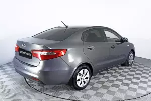 Kia  4