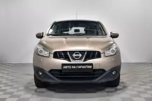 Nissan  2