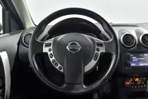 Nissan  6
