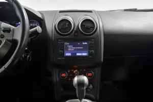 Nissan  7