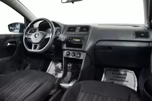 Volkswagen  8