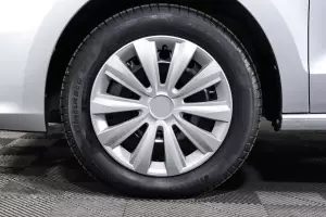 Volkswagen  8