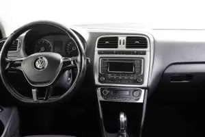Volkswagen  6