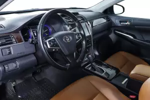Toyota  7