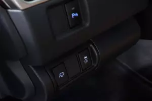 Toyota  3
