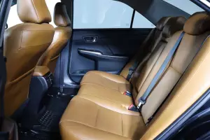 Toyota  2