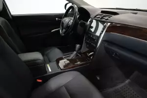 Toyota  11