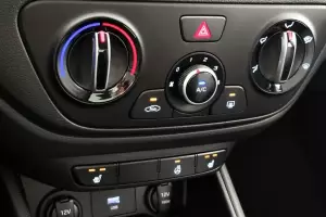 Hyundai  13
