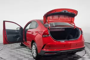 Hyundai  6