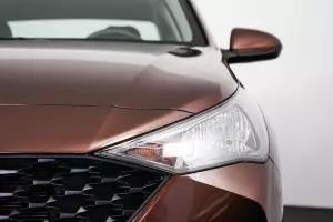 Hyundai  15