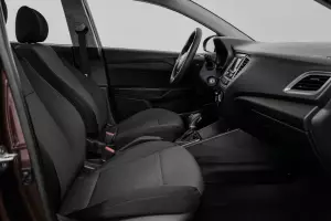 Hyundai  12