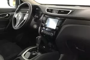 Nissan  7