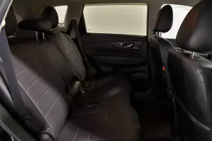 Nissan  11