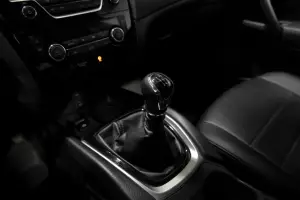Nissan  8