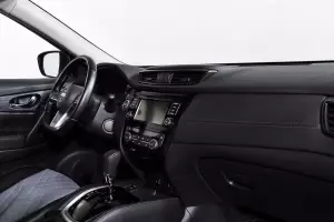 Nissan  11