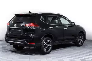 Nissan  4