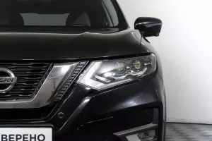 Nissan  8