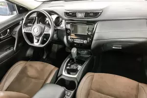 Nissan  7